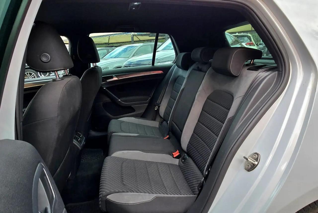 Volkswagen Golf 5p 1.6 tdi R line 115cv dsg grigio gesso