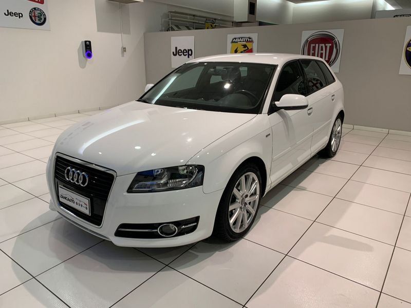 Audi A3 A3 SPB 2.0 TDI F.AP. S tronic Attraction S-LINE