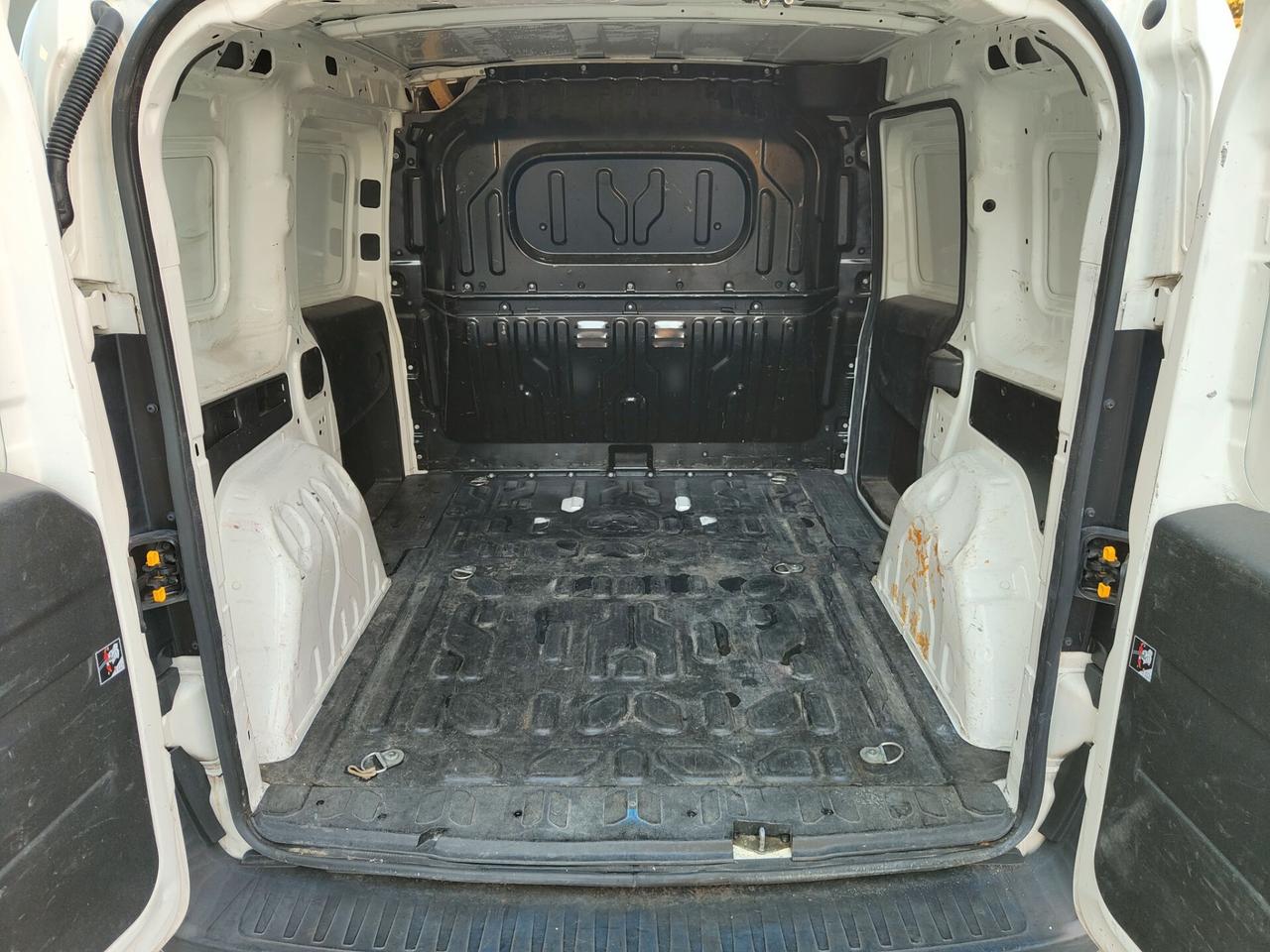 Opel Combo 1.6 CDTI 105CV PC-TN Van Blitz (750kg) E6 NO ADBLUE