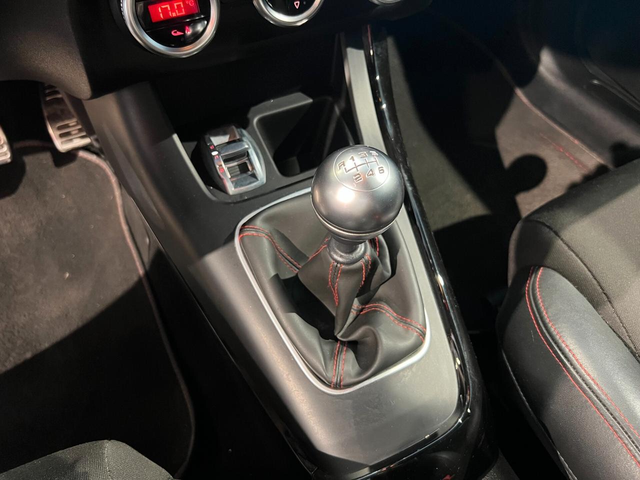 Alfa Romeo Giulietta 1.4 Turbo Distinctive GPL