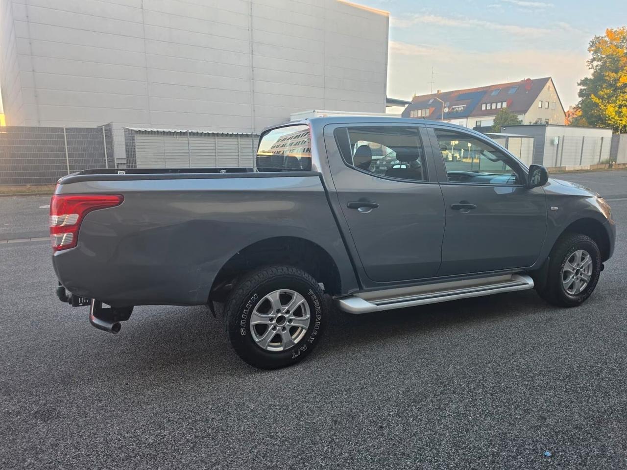 Mitsubishi L200 DC CLIMA CERCHI E GANCIO
