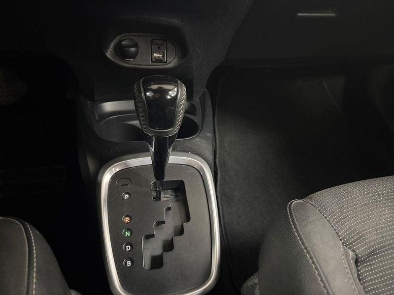 Toyota Yaris III 5p 1.5h Style