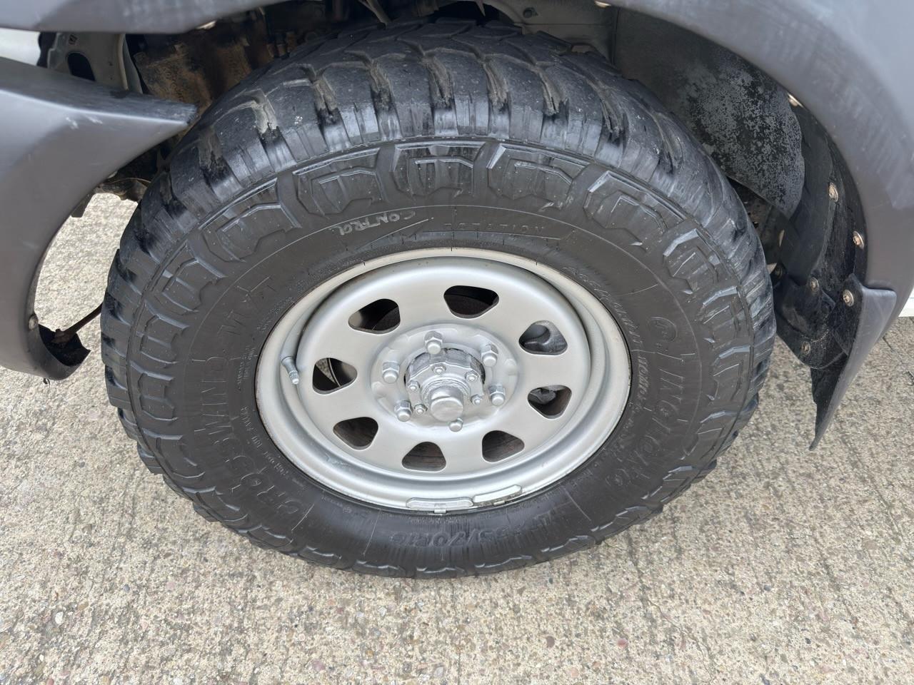 Nissan NP300 2.5 D 2p. King Cab Efficient