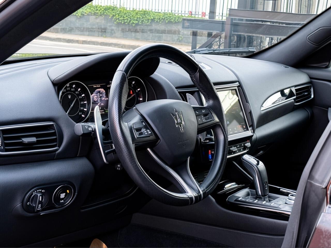 Maserati Levante 3.0 V6 Gransport 350CV Q4