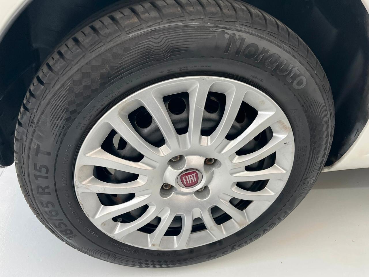 FIAT Punto 4ª serie Punto 1.4 8V 5 porte Easyp...