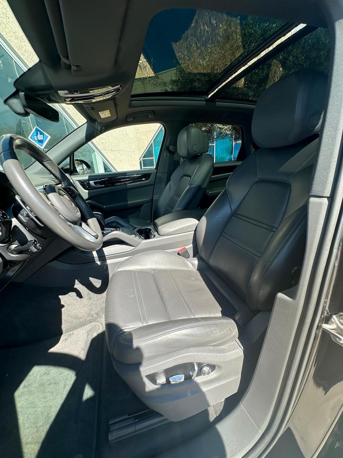 Porsche Cayenne 3.0 V6 340cv