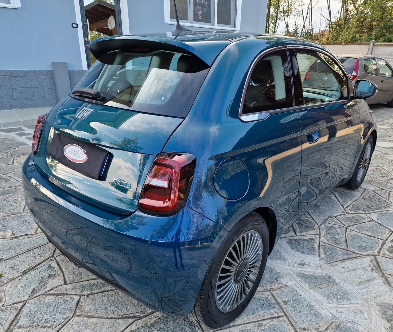 Fiat 500 Passion Berlina 42 kWh