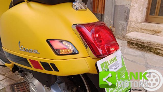 PIAGGIO Vespa GTS 300 Super Sport