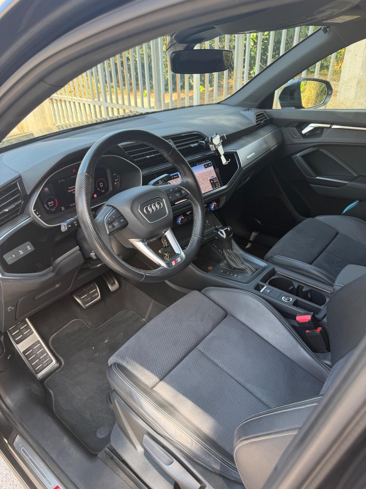 Audi Q3 35 TDI S tronic line edition