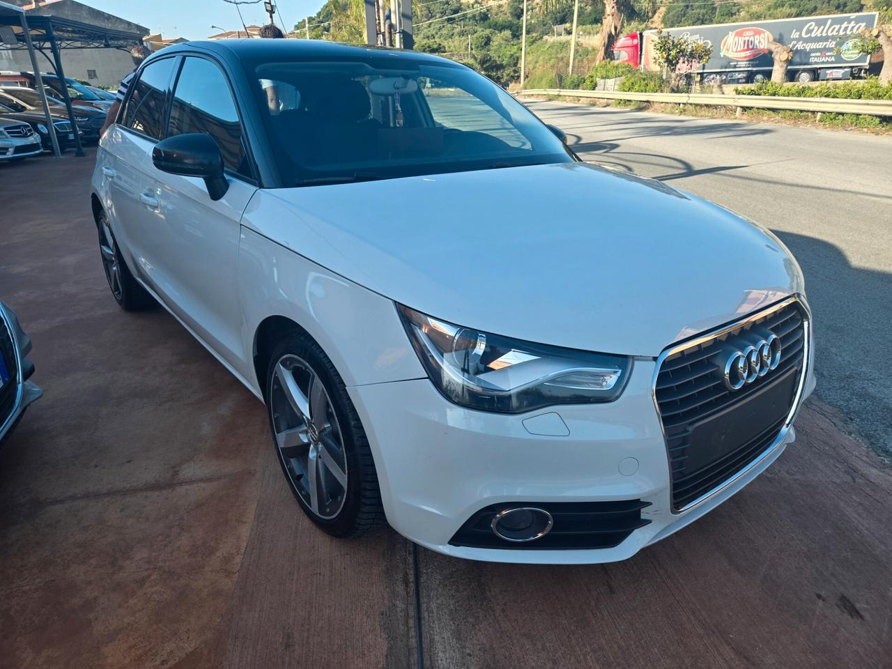 Audi A1 1.6 TDI S tronic Attraction