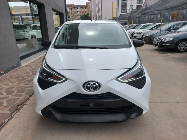 TOYOTA Aygo Connect 1.0 VVT-i 72CV 5 porte x-business light