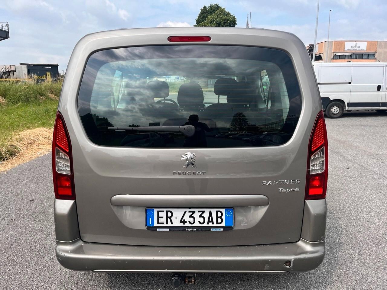 Peugeot Partner Tepee 1.6 HDi 115CV Active