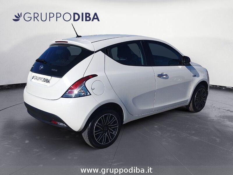 Lancia Ypsilon III 2021 1.0 firefly hybrid Silver s&s 70cv 5p.ti