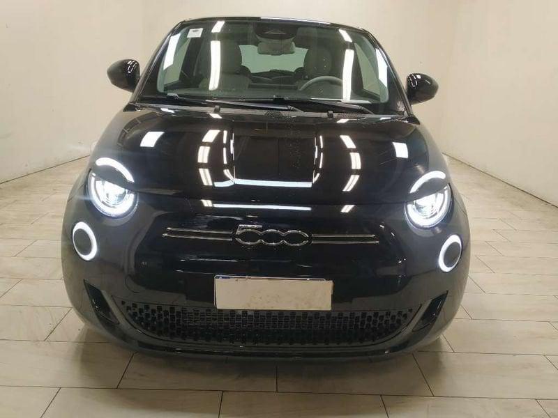 FIAT 500e 42 kWh La Prima