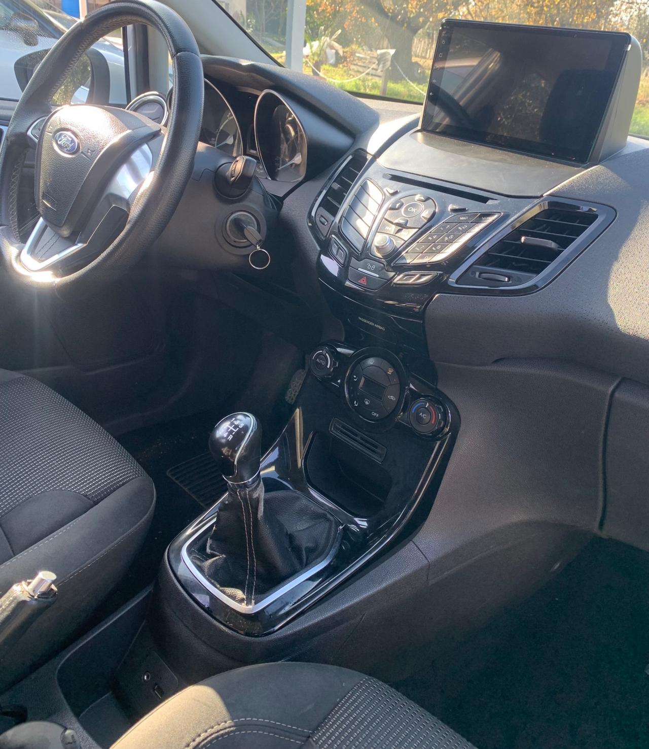 Ford Fiesta 1.5 TDCi 75CV 5 porte Black & White Edition