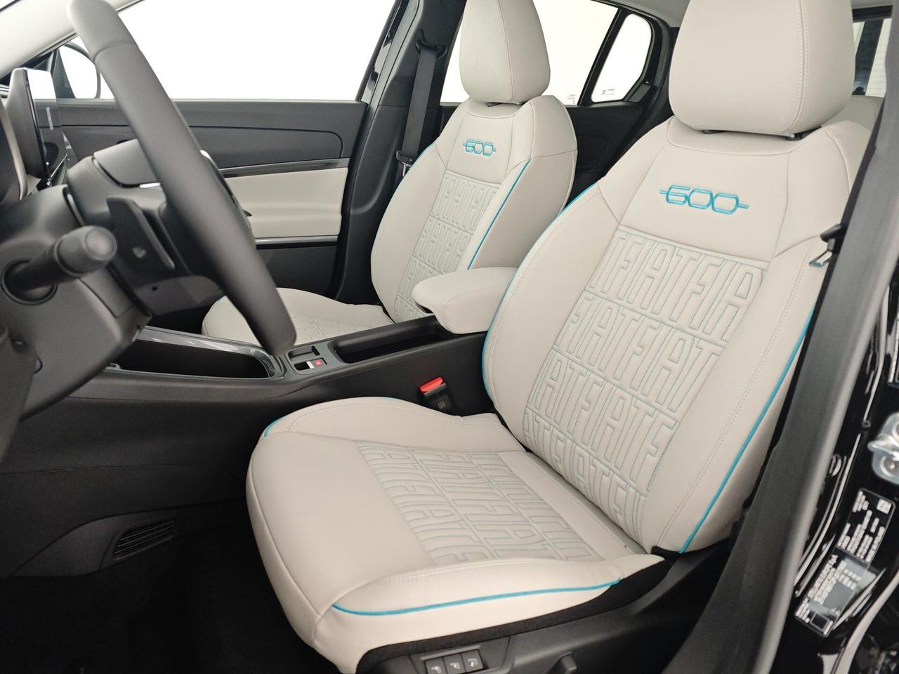 Fiat 600 Hybrid 100 CV DCT MHEV La Prima KM0