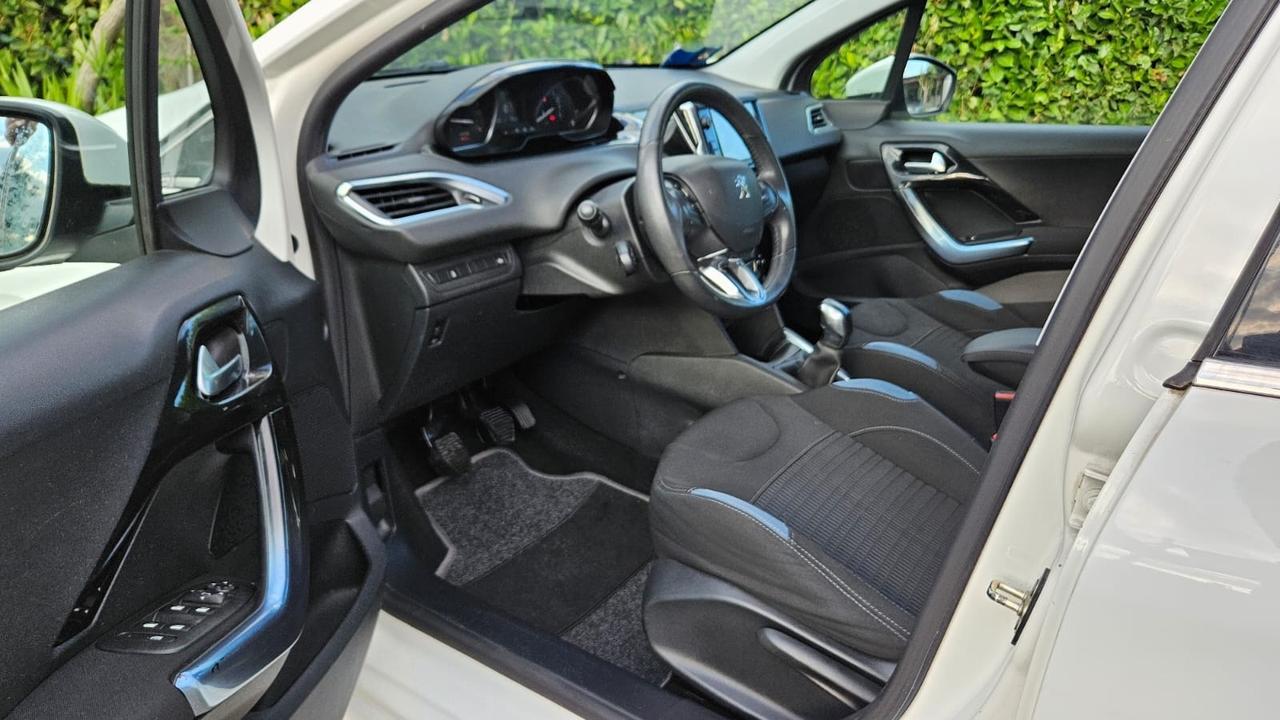 Peugeot 208 1.4 HDi 68 CV Allure EURO5B