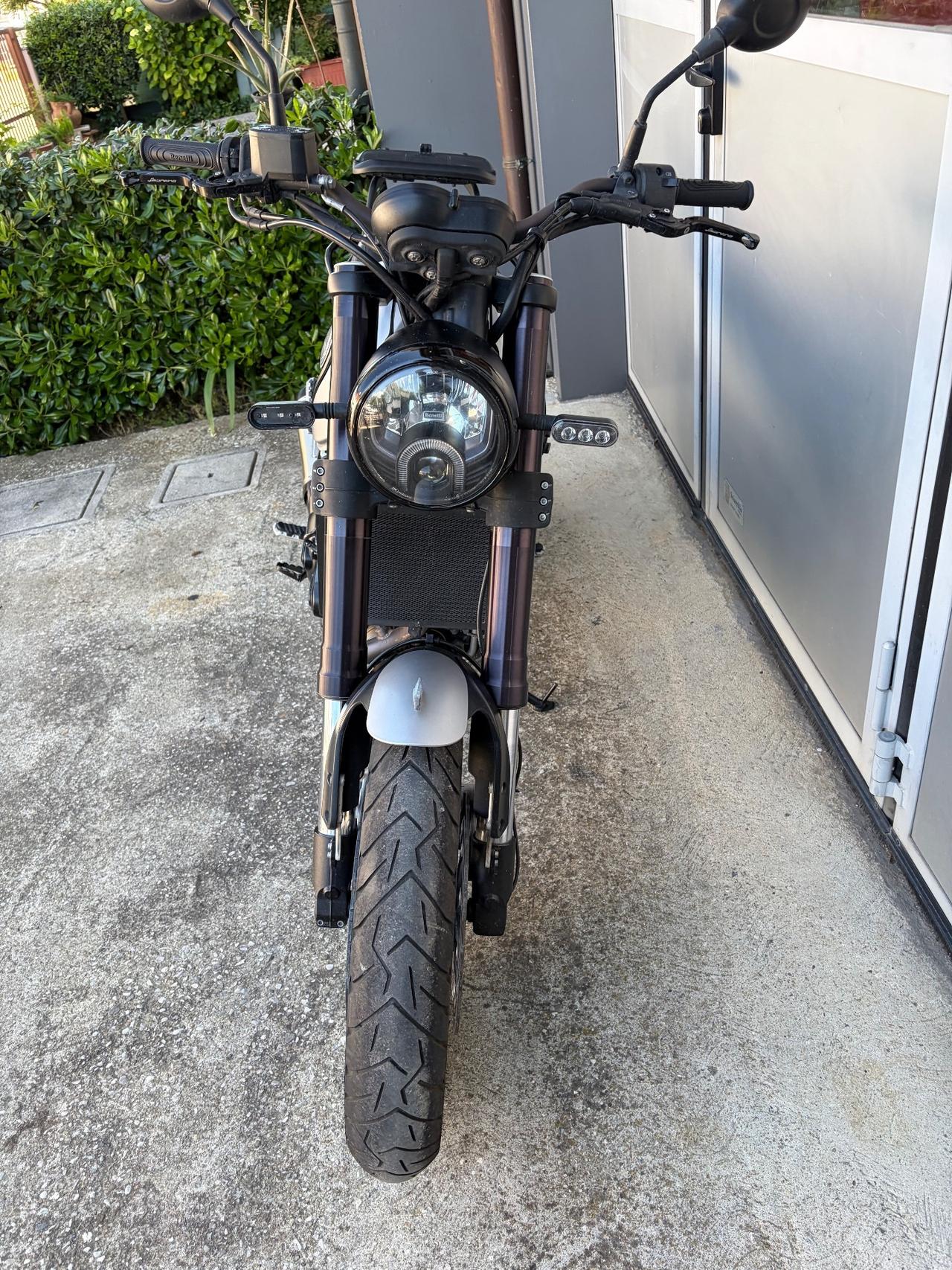 Benelli Leoncino 500