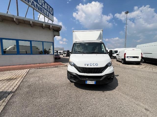 IVECO DAILY 35C14H BOX p 3750