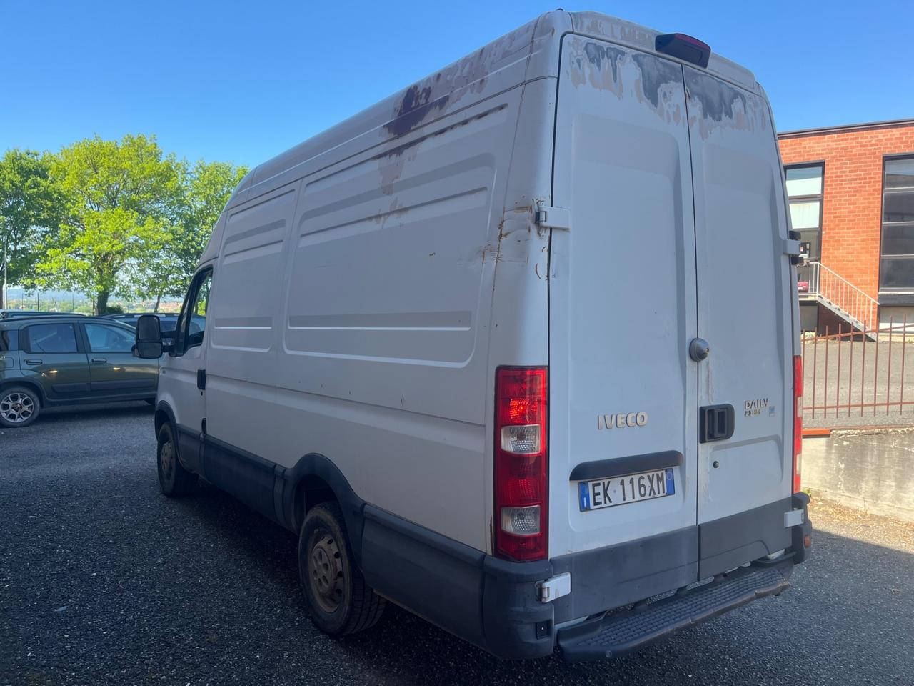 IVECO DAILY 2011 2.3 DIESEL FURGONATO 244.00 KM