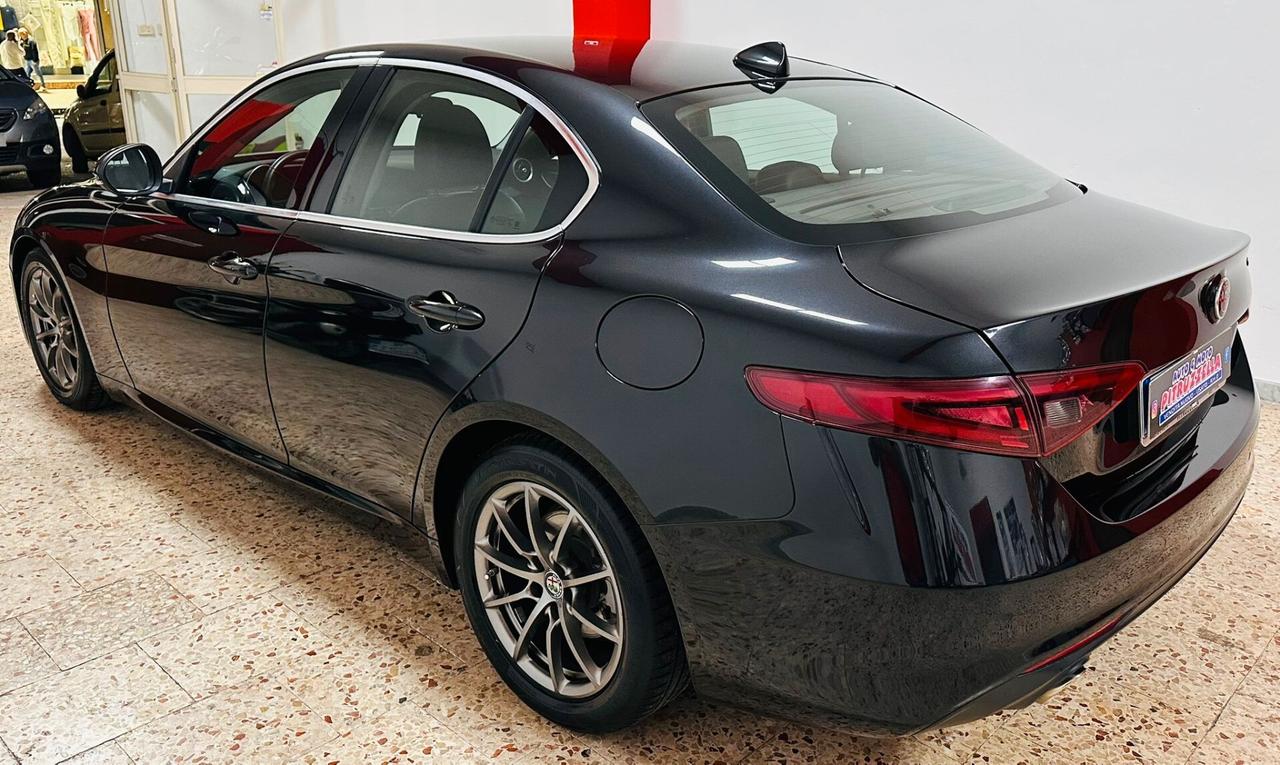 Alfa Romeo Giulia 2.2 Turbodiesel 150 CV