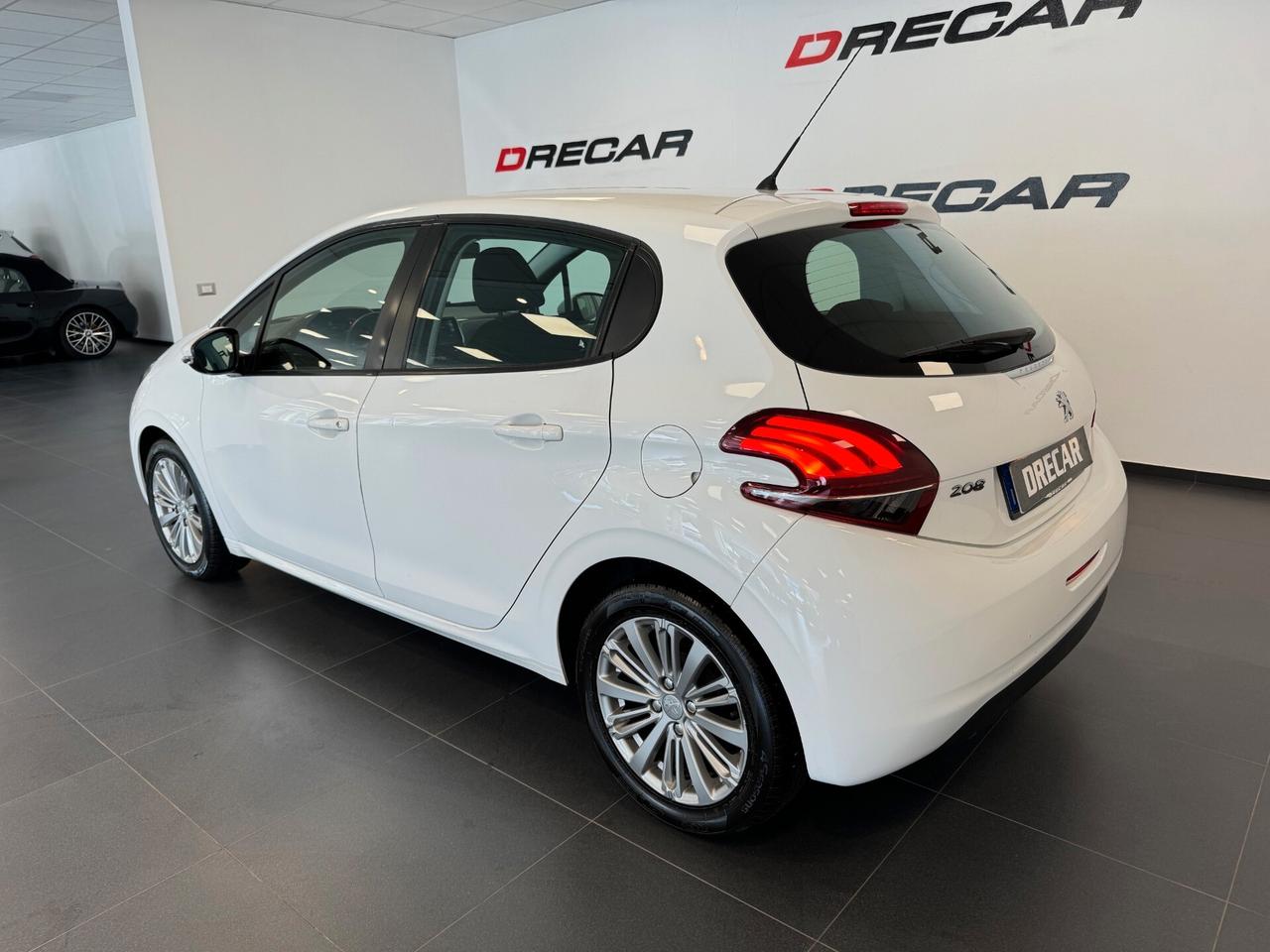 Peugeot 208 PureTech 82 5 porte Active NEOPATENTATI UNIPROP.