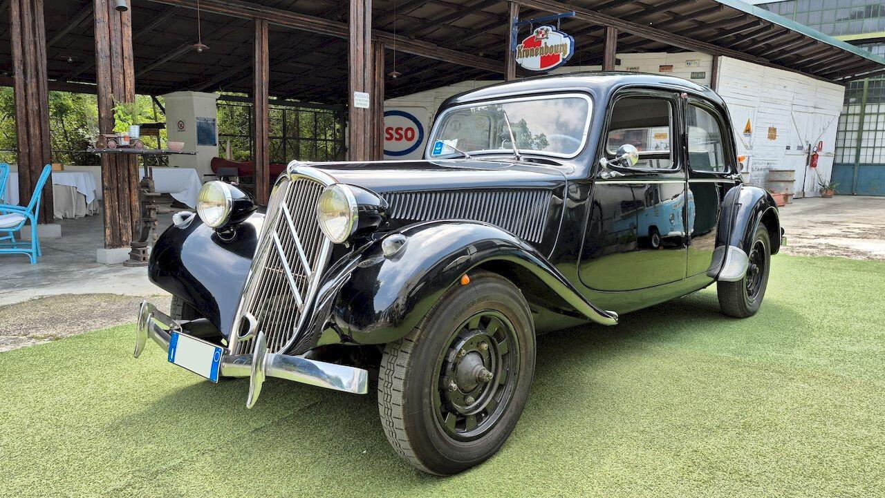 Citroen Traction Avant 11 BL – 1955