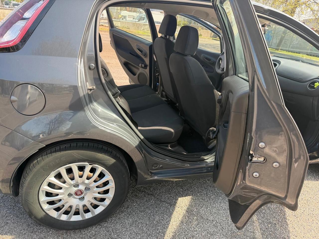 Fiat Punto 1.3 MJT II 75 CV 5 porte Lounge