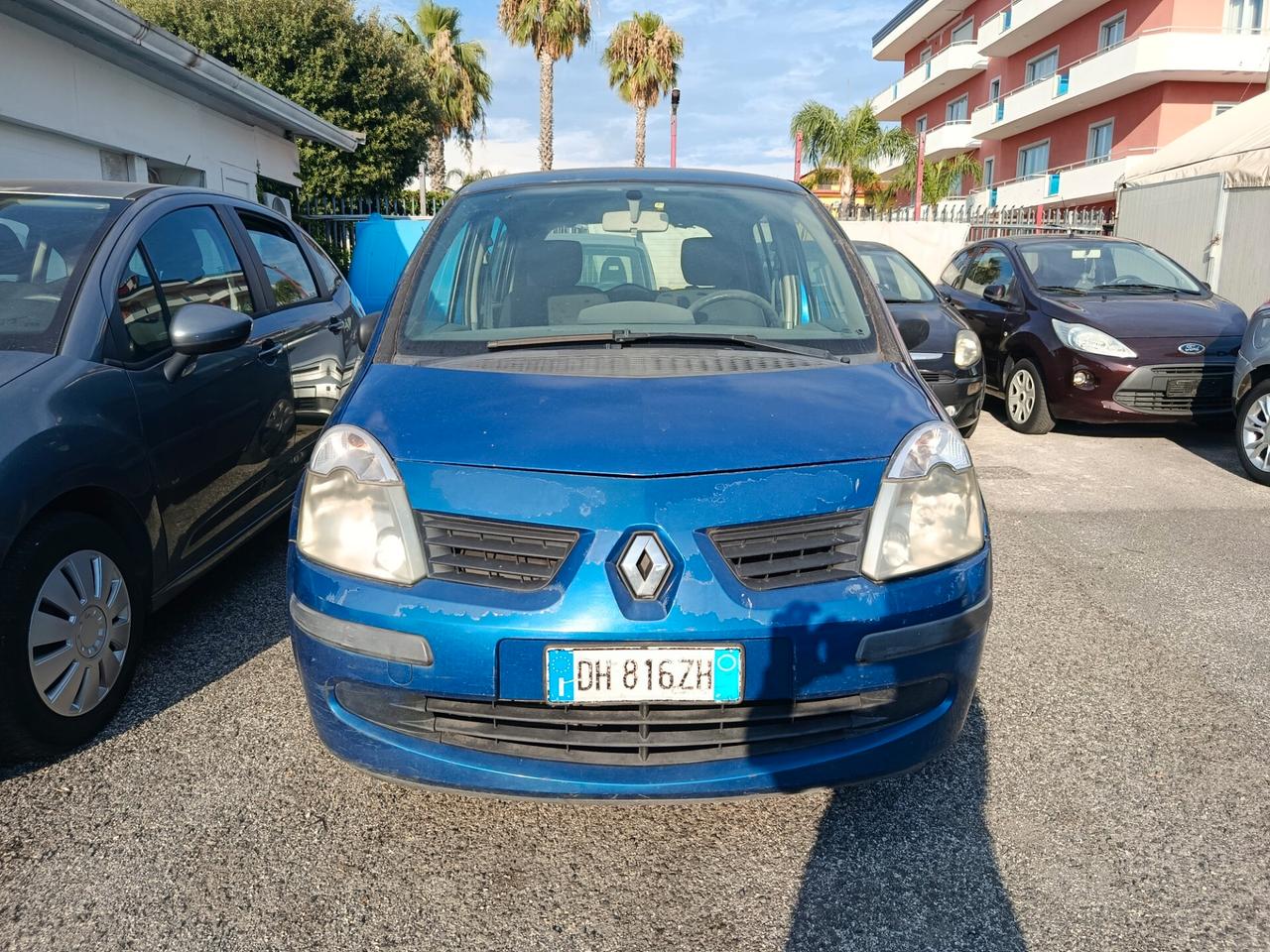 Renault Modus 1.5 dCi 85CV Dynamique