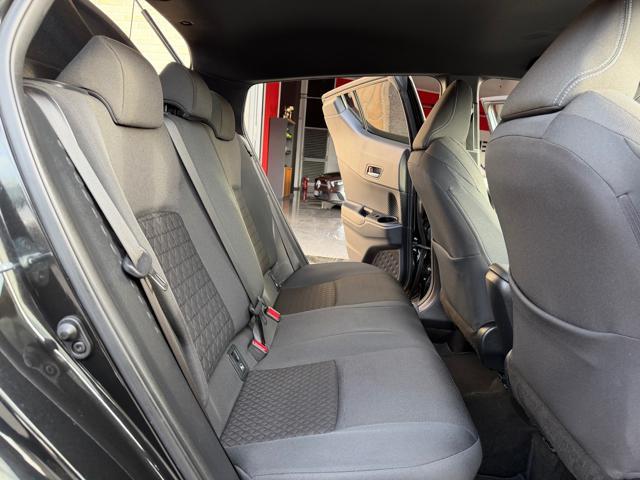 TOYOTA C-HR 2.0 Hybrid E-CVT Morebusiness SPORT NESSUN VINCOLO