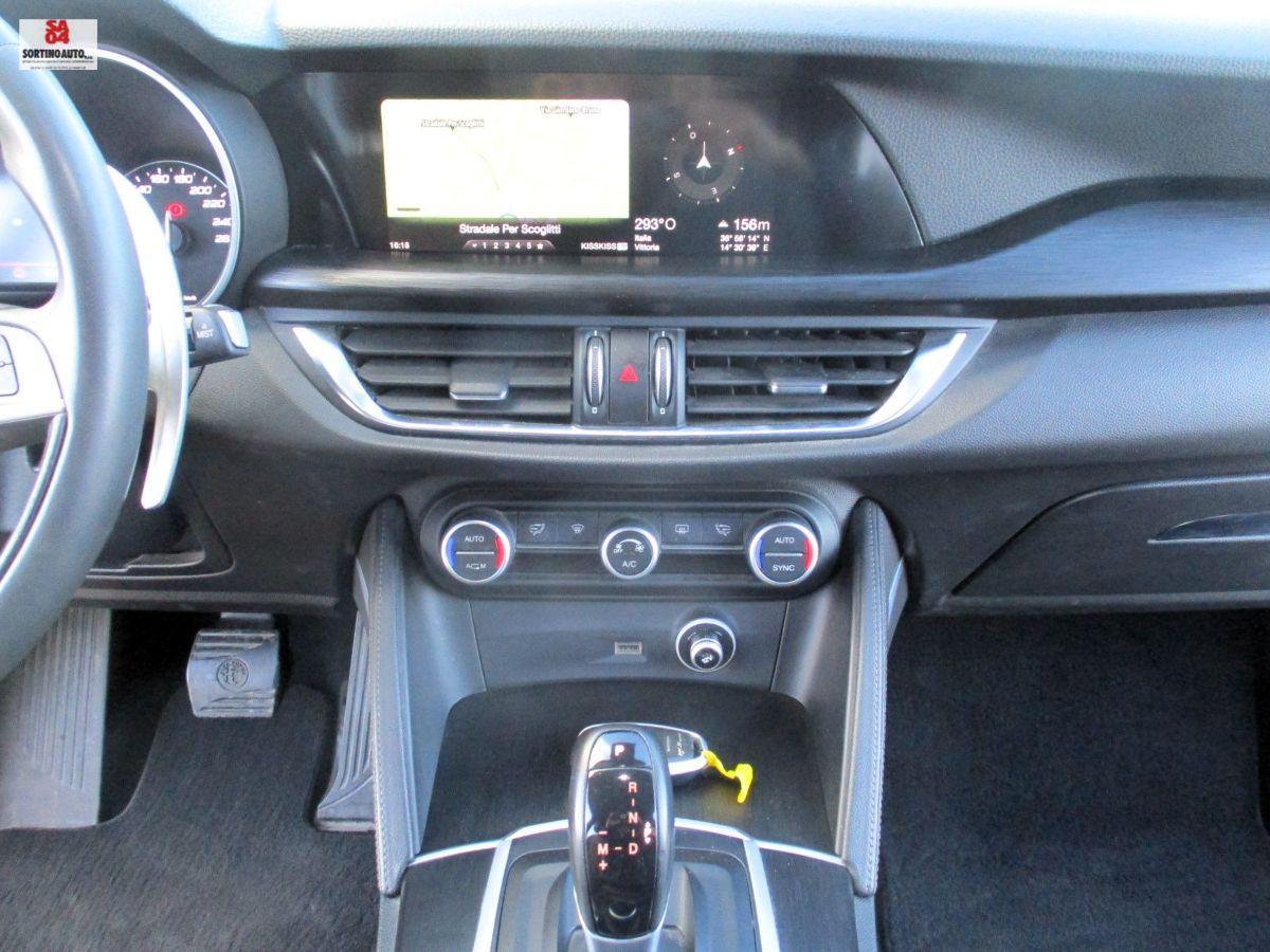 A.R.Stelvio 2.2 T.diesel 210cv AT8 Q4 Exec.-2018