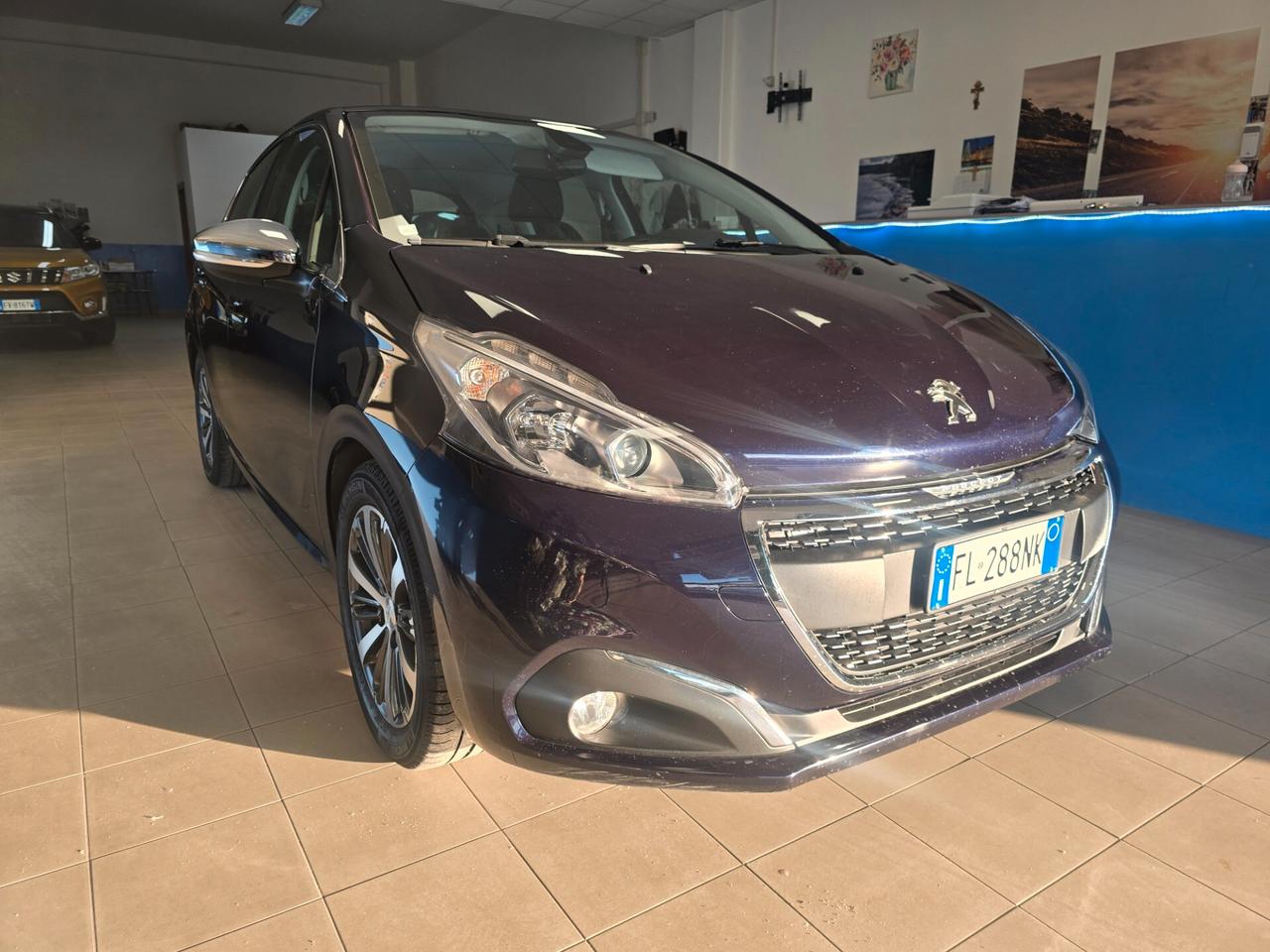 Peugeot 208 PureTech 82 5 porte Allure