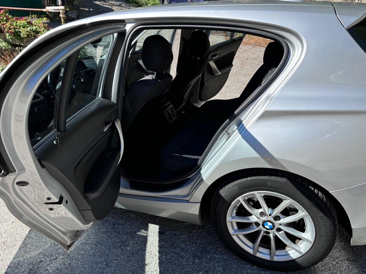 Bmw 116 116d 5p. Urban AUTOMATICO