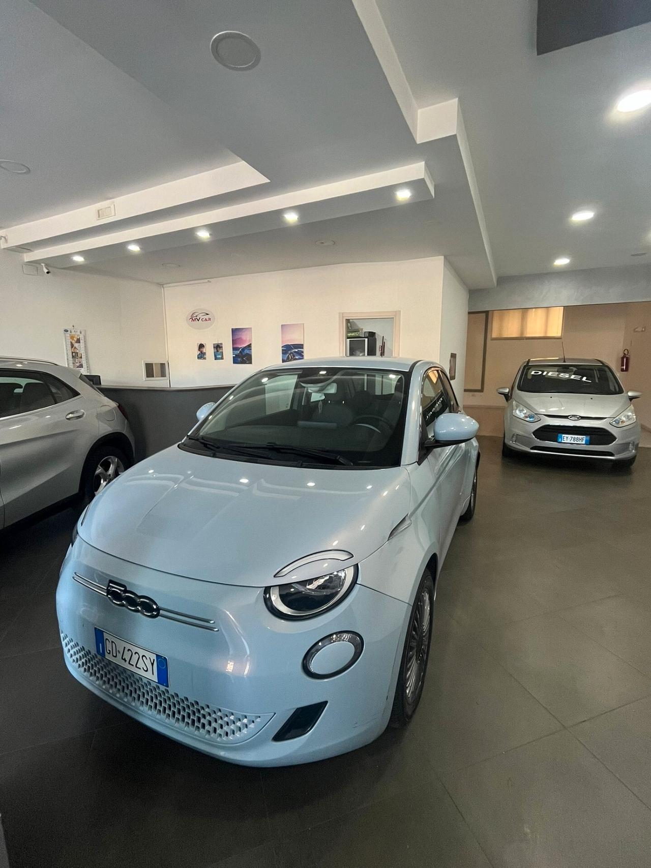 Fiat 500 500e Berlina 42 kWh Passion