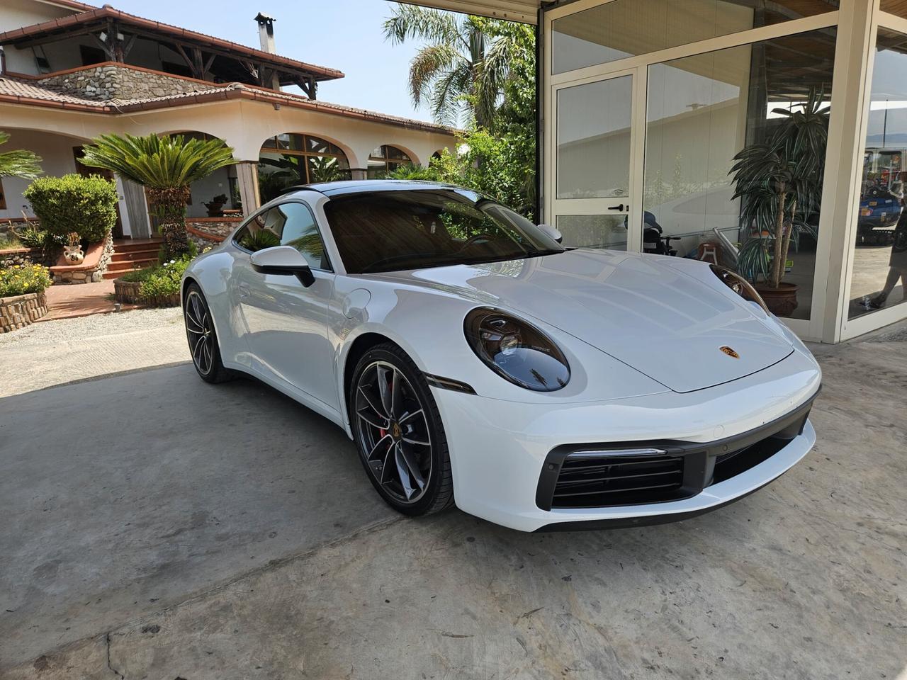 Porsche 992 4S Iva Esposta