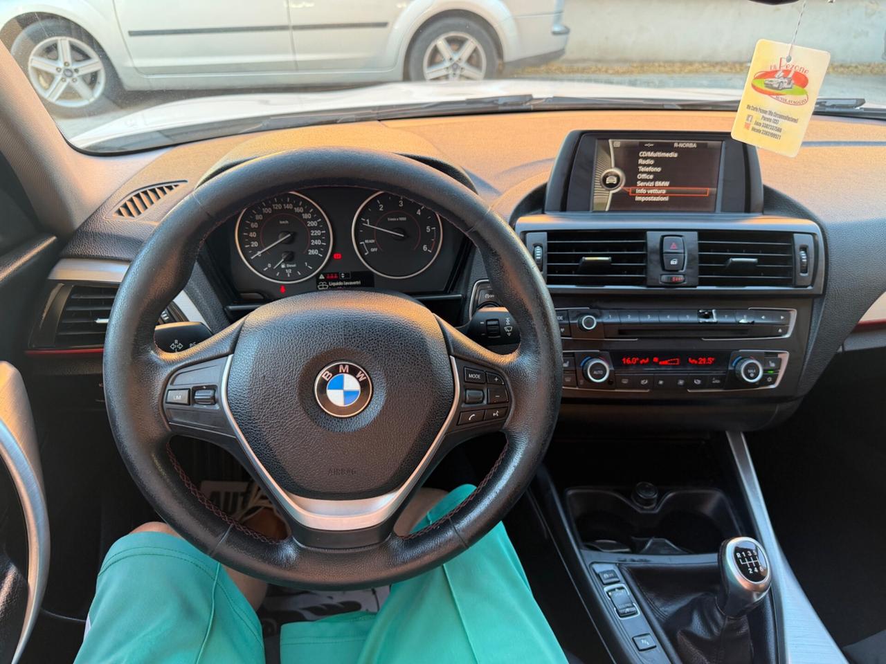 Bmw 118 118d 5p. Msport