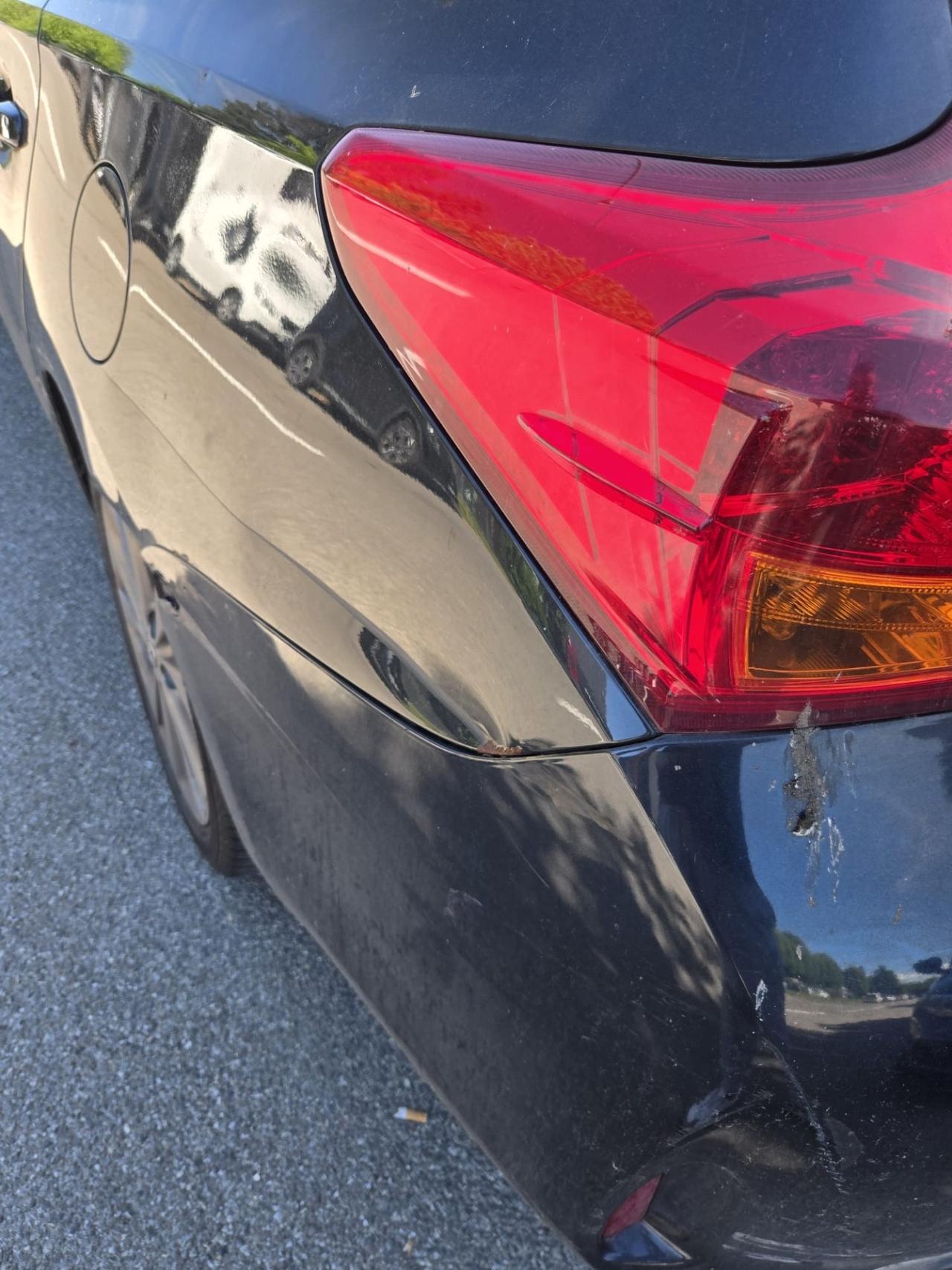 Toyota Auris 1.8 Hybrid Lounge