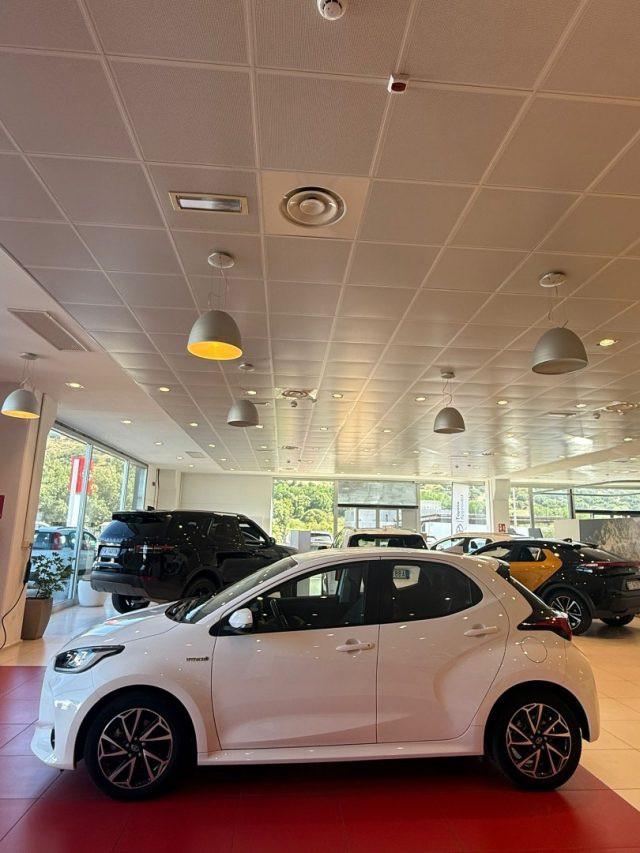 TOYOTA Yaris 1.5 Hybrid 5 porte trend