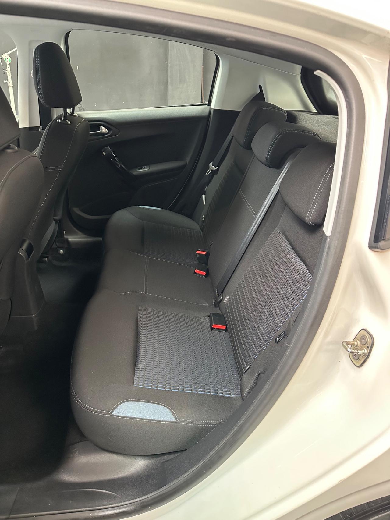 Peugeot 208 1.2 benzina 5 porte Allure
