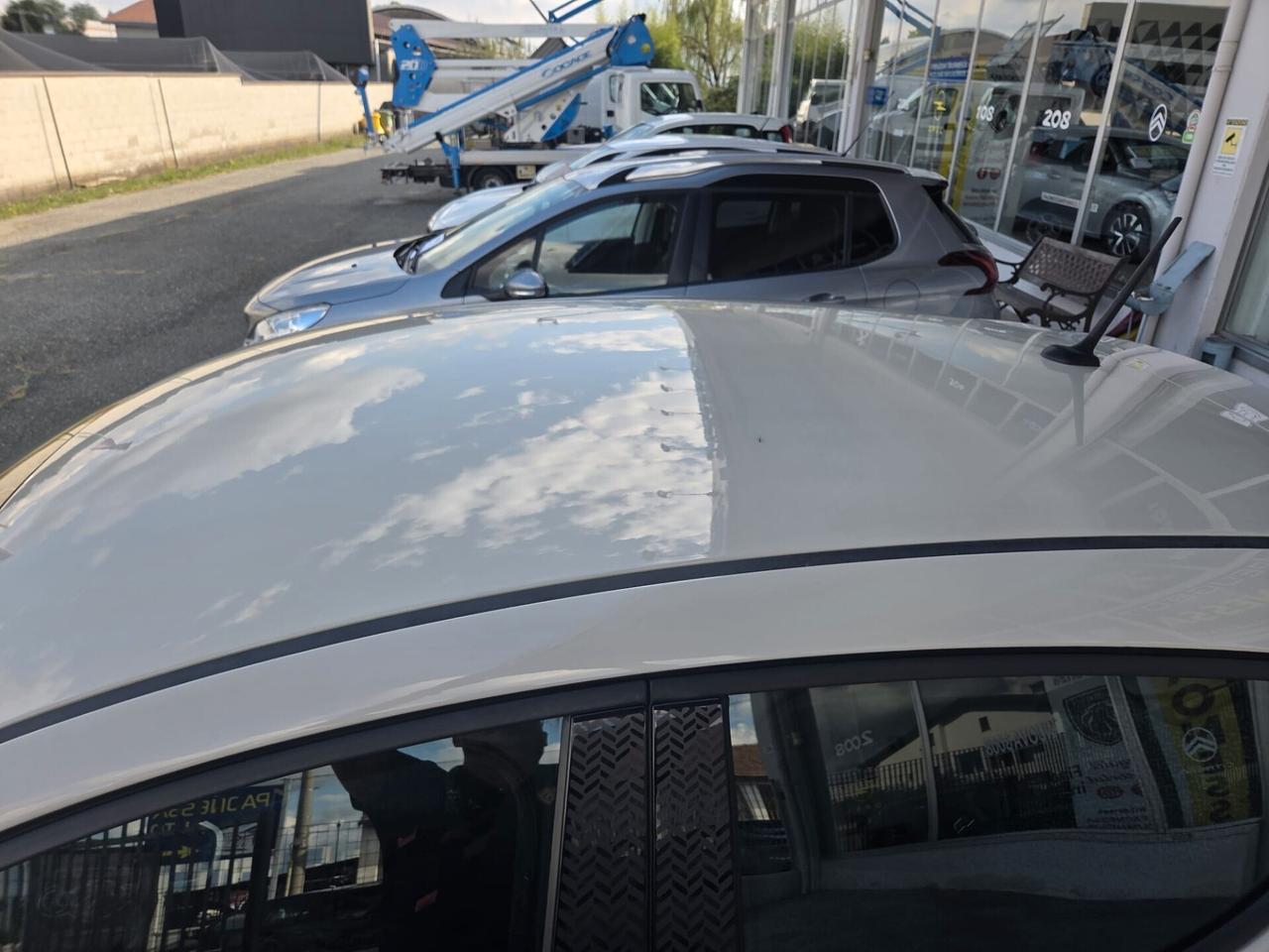 Lancia Ypsilon 1.2 69 CV 5 porte Gold Neopatentati !!
