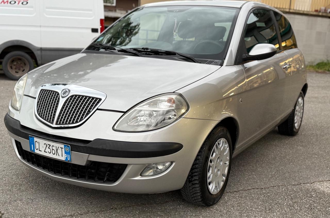 Lancia Ypsilon 1.2 Argento