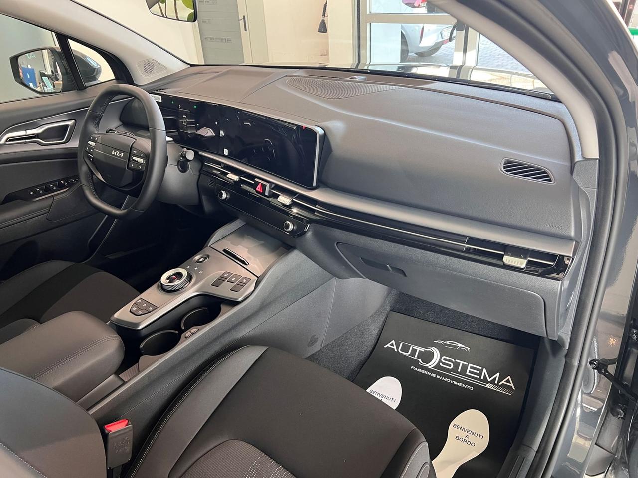 KIA Sportage V 2025 1.6 t-gdi Style dct7 + WINTER PACK!