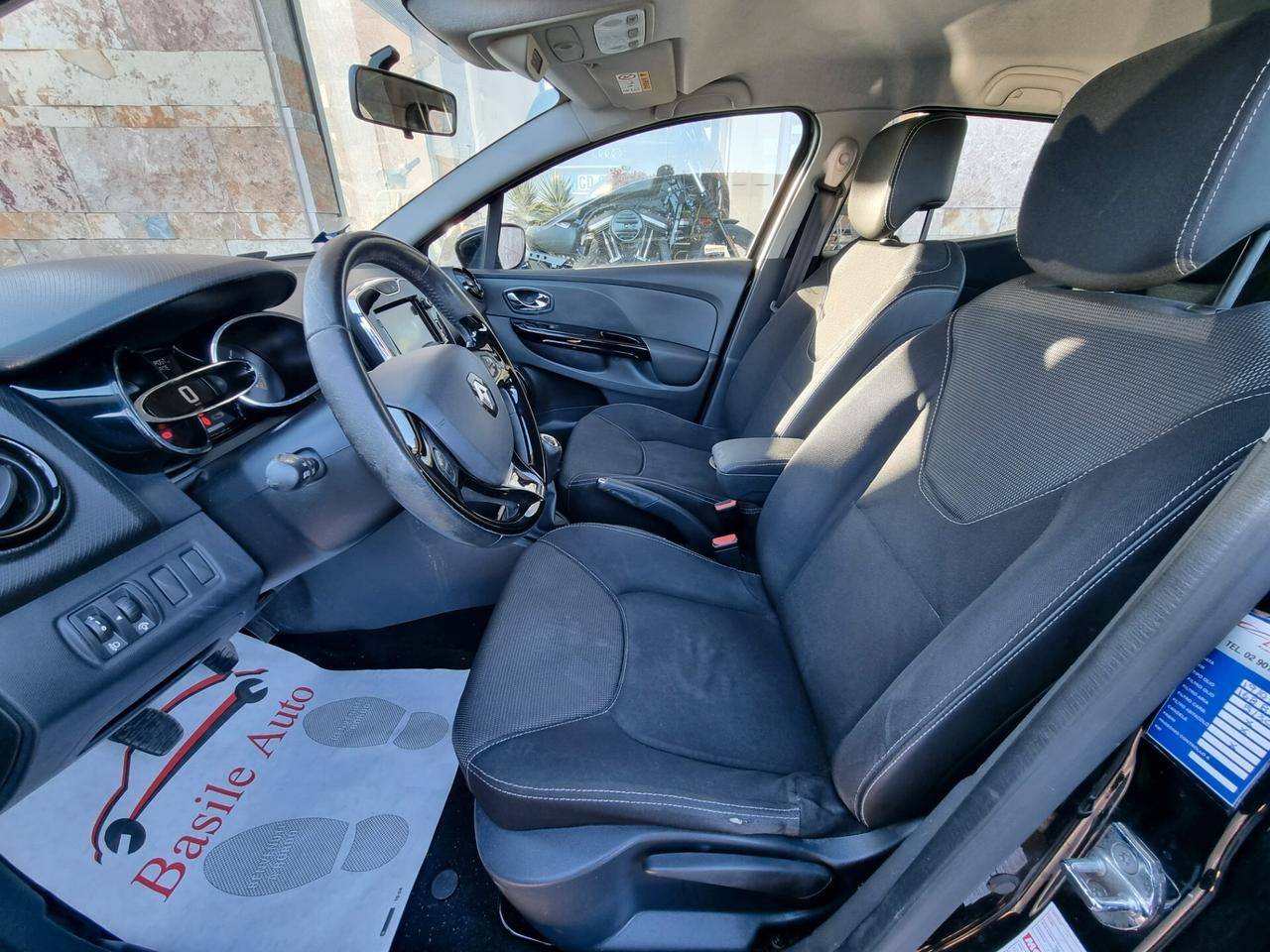 Renault Clio 1.2 75CV 5 porte Costume National