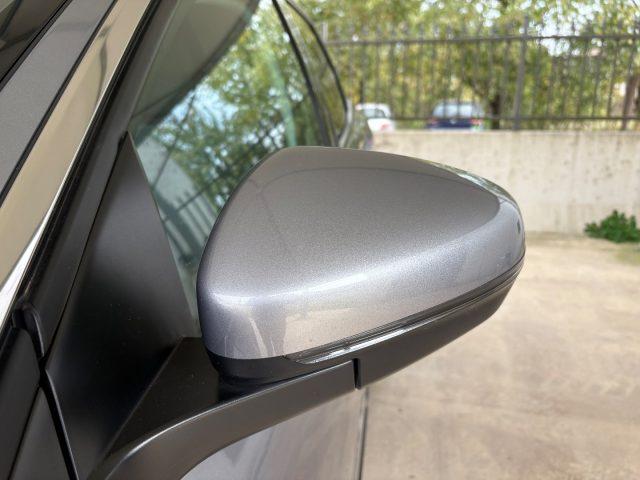 PEUGEOT 3008 PureTech 130 Allure POCHI CHILOMETRI TENUTA BENE