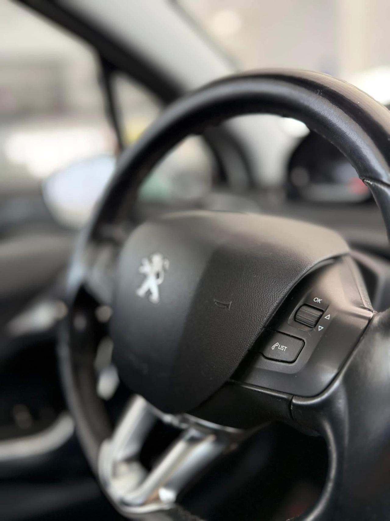 Peugeot 2008 1.6 Blue-hdi 120cv Allure 2016