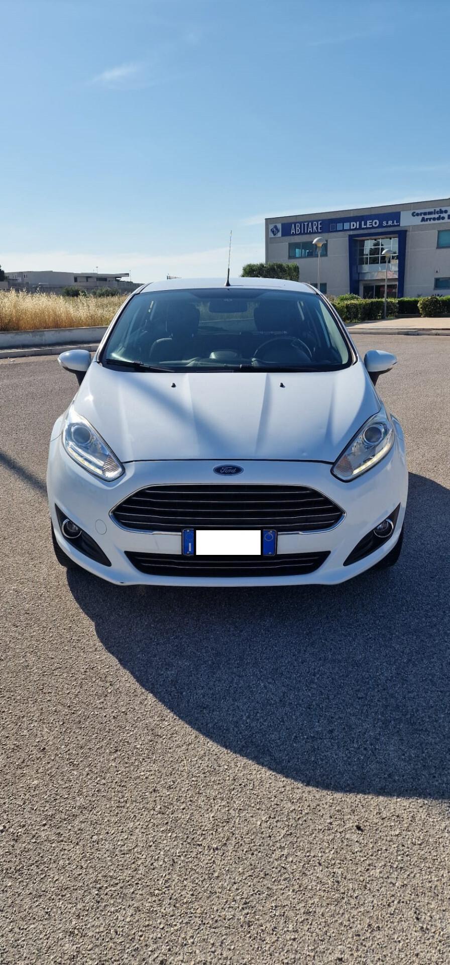 Ford Fiesta 1.2 60CV Black & White Edition 2015