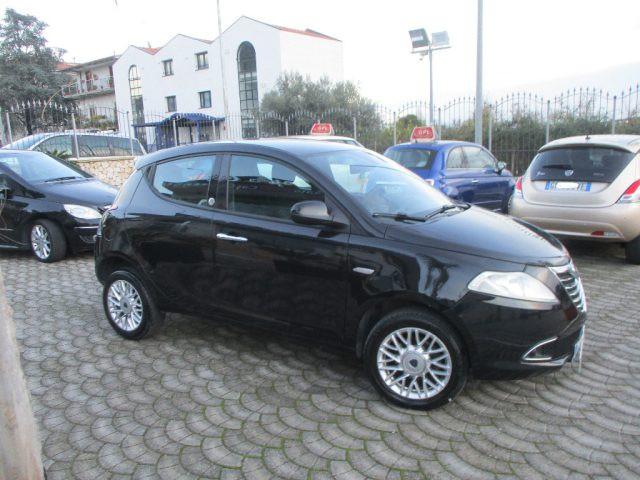 LANCIA Ypsilon 0.9 TwinAir 85 CV 5 porte Metano Ecochic Gold