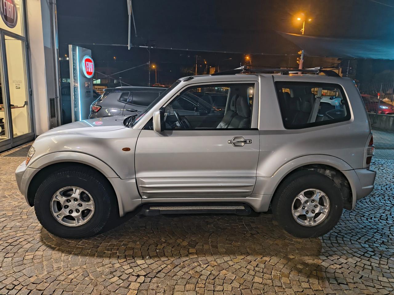 Mitsubishi Pajero 3.2 16V DI-D 3p. GLX cambio manuale e unico proprietario