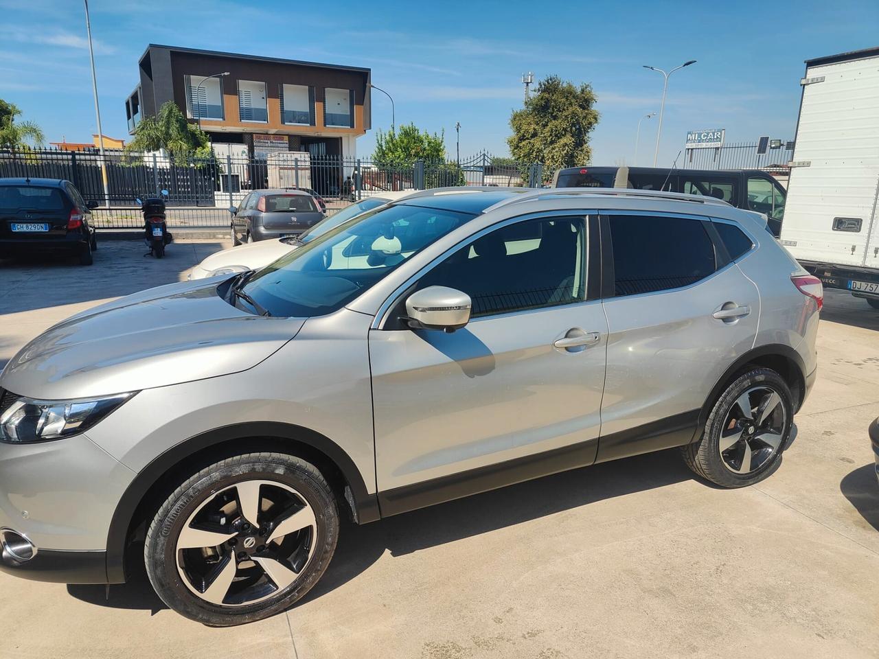 NISSAN QASHQAI 1.5 DiESEL -UNICO PRoPRIETARIO