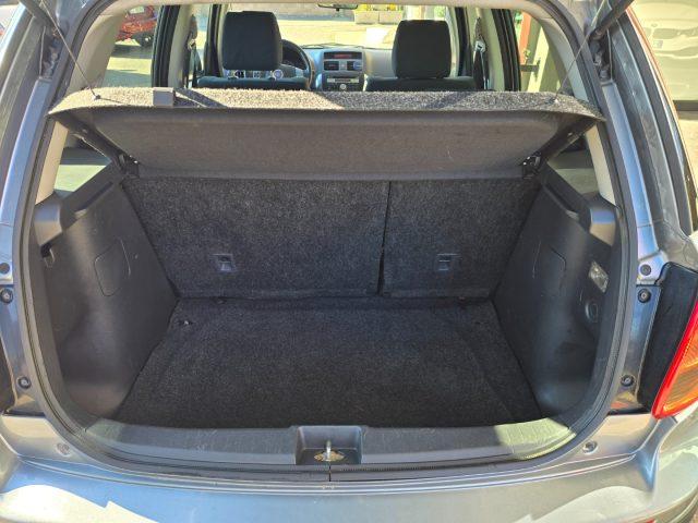 FIAT Sedici 1.6 16V 4x4 Dynamic Clima Autom C.L 16" Radio CD